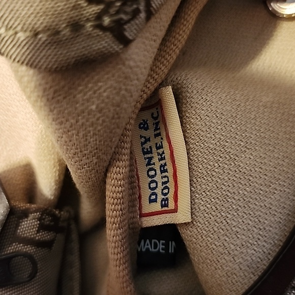 Dooney and Bourke tote - Picture 8 of 9